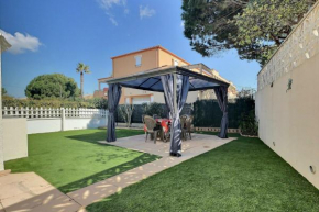 Confortable pavillon avec jardin �� 900m de la plage